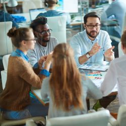 Bis zu 9 Mitarbeiter